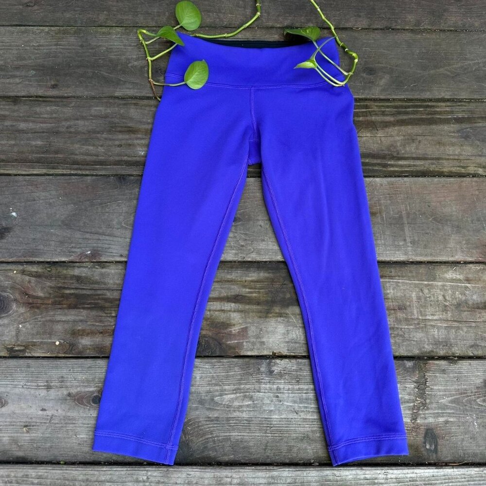 Lululemon purple workout capri leggings